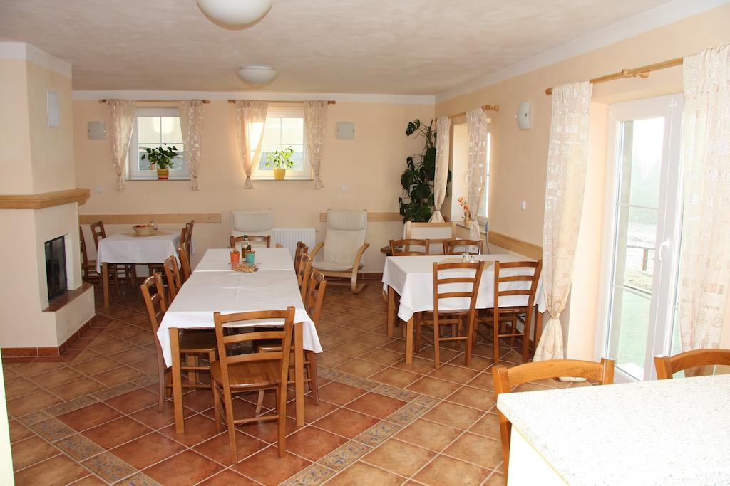 Apartmany Zahorovo Loze Horní Planá エクステリア 写真