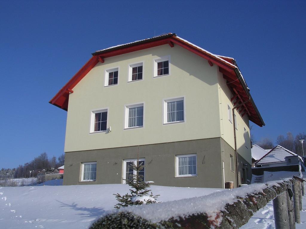 Apartmany Zahorovo Loze Horní Planá エクステリア 写真